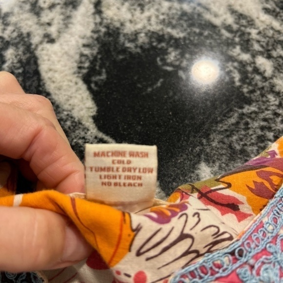 Sundance Cotton Floral Tunic Top with Embroidery Finish - Picture 13 of 13